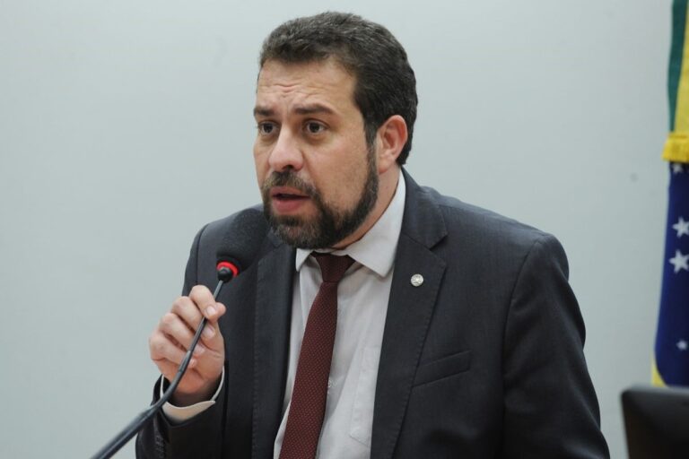 Boulos anuncia equipe de plano de governo com ex-secretário de Doria