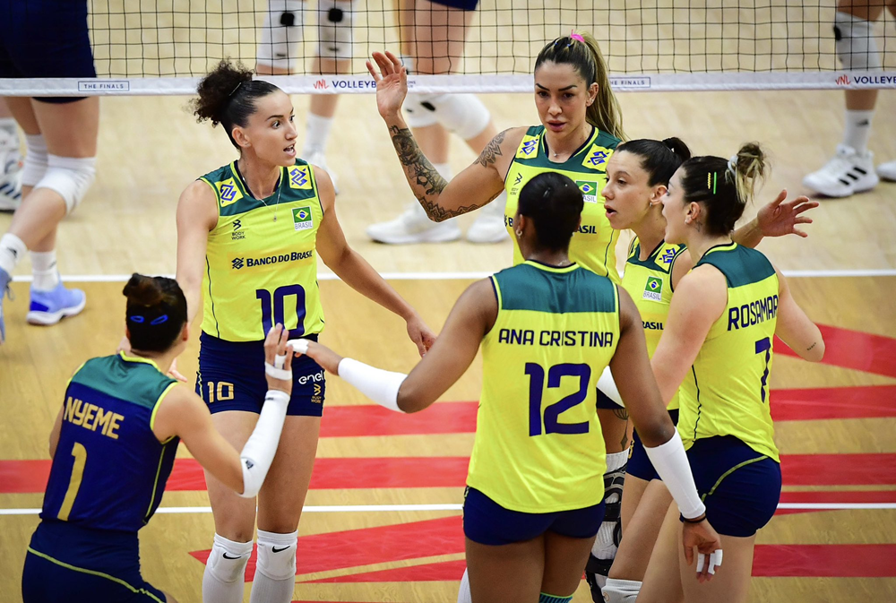 Brasil perde para a Polônia e fica fora do pódio na Liga das Nações de vôlei Brasil perde para a Polônia e fica fora do pódio na Liga das Nações de vôlei