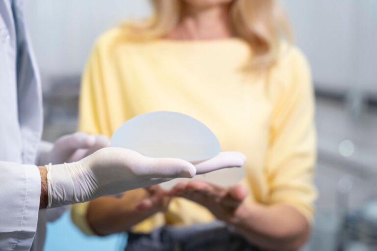 Dúvidas sobre o tamanho da prótese de silicone? Saiba qual é o ideal e como escolher