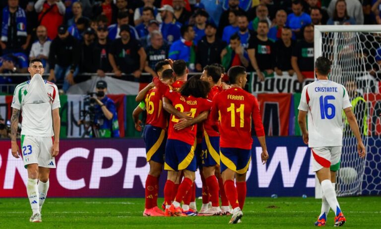 Espanha vence Itália e garante vaga nas oitavas e primeiro lugar do Grupo B