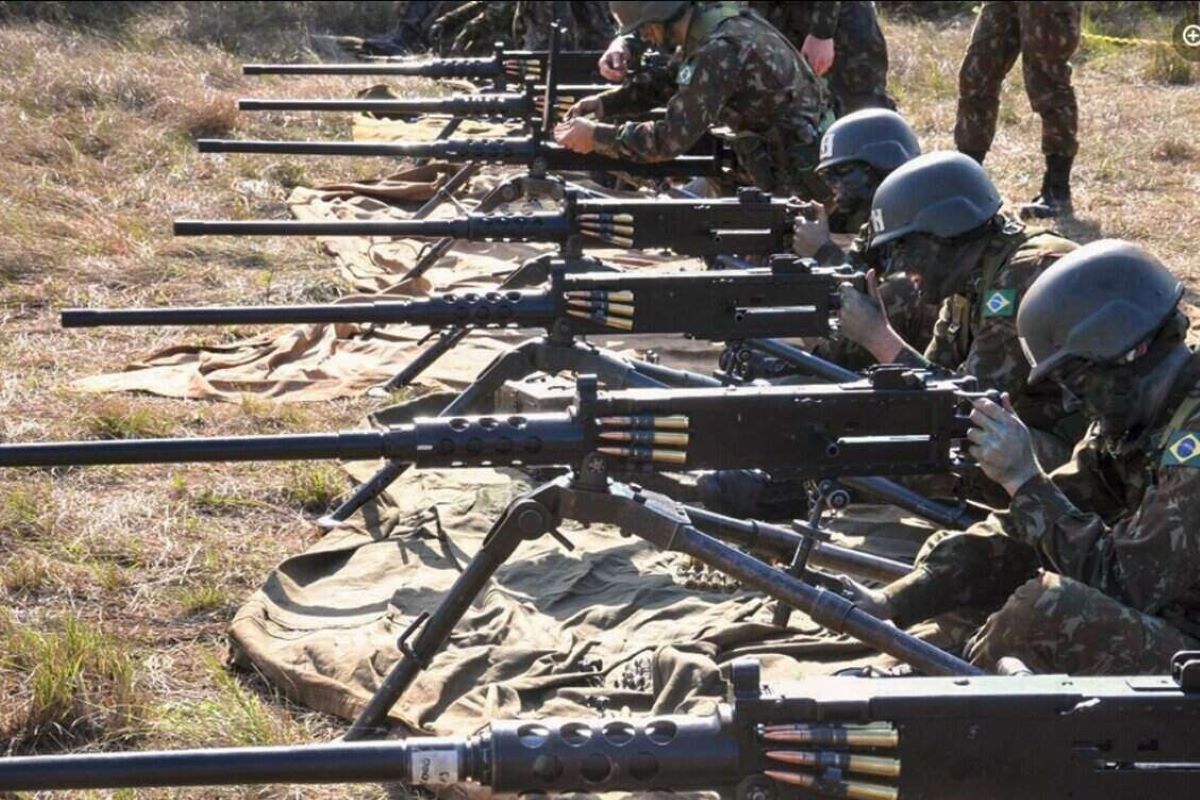 Exército flagra suspeito tentando fraudar pregão de R$ 218 milhões Exército flagra suspeito tentando fraudar pregão de R$ 218 milhões