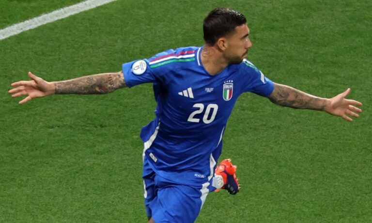 Itália arranca empate no último lance, garante 2º lugar do Grupo B e vai às oitavas da Eurocopa
