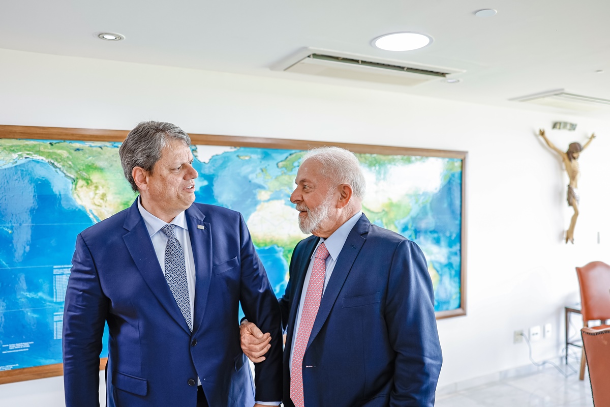 Lula diz que não vai julgar relação de Tarcísio com o bolsonarismo Lula diz que não vai julgar relação de Tarcísio com o bolsonarismo