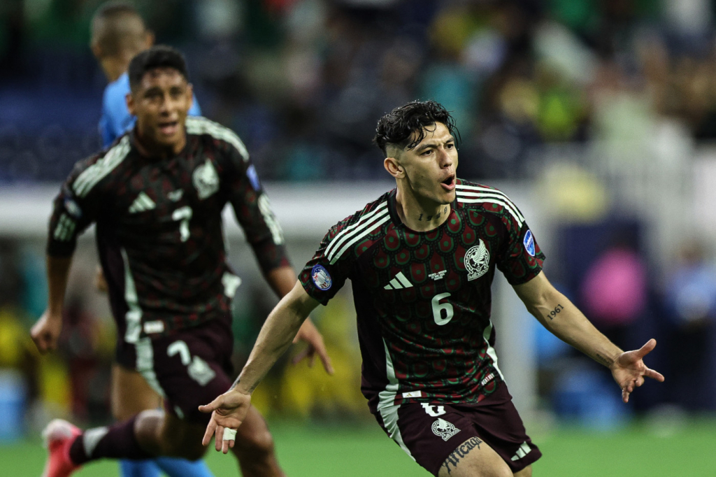 México supera a Jamaica na estreia do Grupo B da Copa América México supera a Jamaica na estreia do Grupo B da Copa América