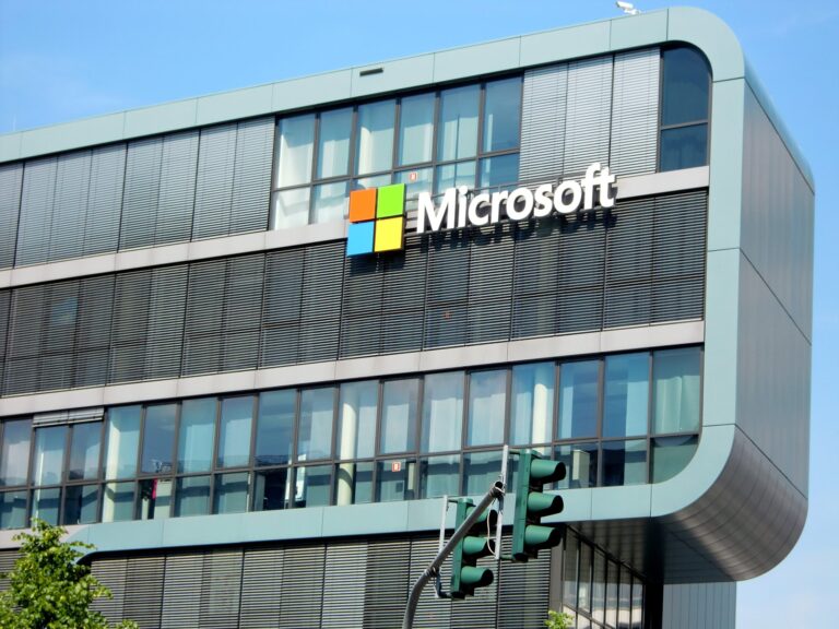Microsoft é acusada de burlar leis de concorrência na Europa