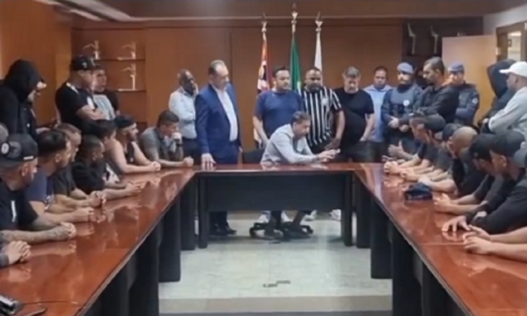 Polícia instaura inquérito contra torcedores do Corinthians que invadiram o Parque São Jorge