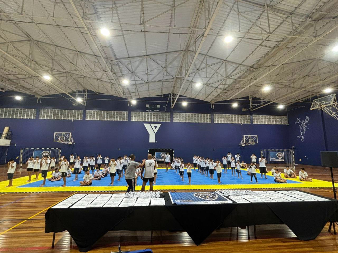 Projeto Formando Campeões realiza a primeira graduação de alunos Projeto Formando Campeões realiza a primeira graduação de alunos