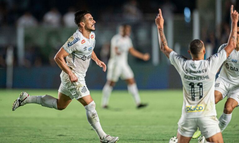 Santos volta vencer após quatro derrotas e retorna ao G4 da Série B