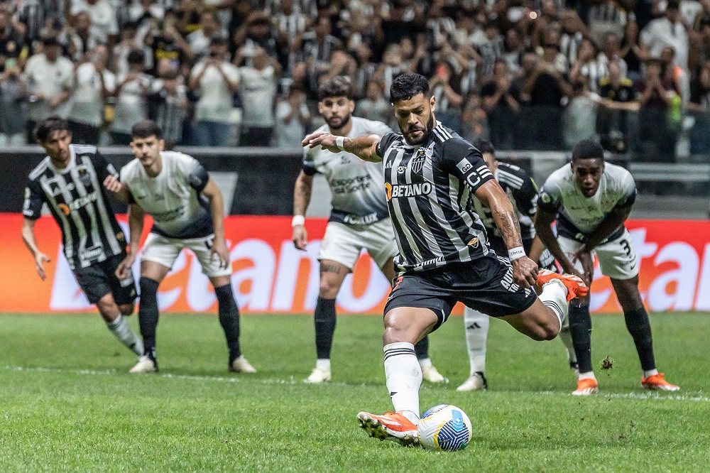 Brasileirão: Corinthians mostra evolução, mas é derrotado pelo Atlético-MG por 2 a 1 Brasileirão: Corinthians mostra evolução, mas é derrotado pelo Atlético-MG por 2 a 1