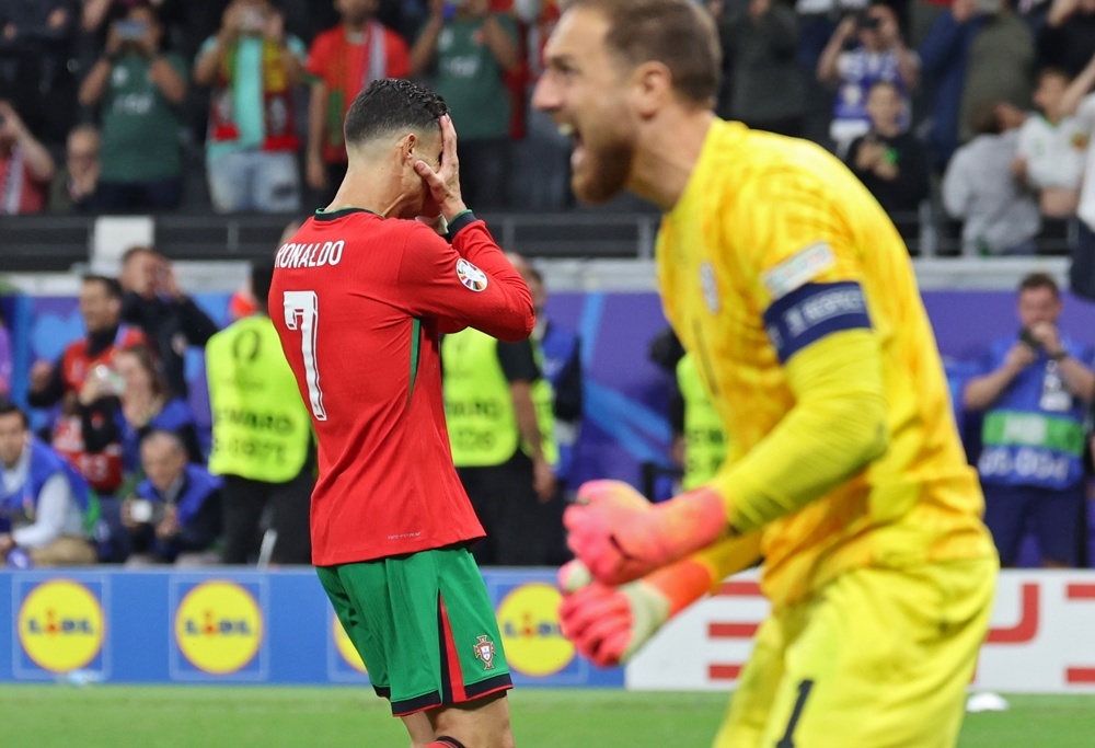 Cristiano Ronaldo explica por que desabou no choro após perder pênalti: ‘Minha última Euro’ Cristiano Ronaldo explica por que desabou no choro após perder pênalti: ‘Minha última Euro’