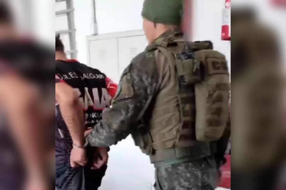 Derrite comemora operação da PM que acabou com homem morto em Santos Derrite comemora operação da PM que acabou com homem morto em Santos