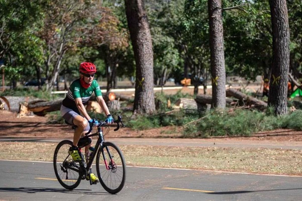 Ecovias libera ciclovia de 5km na Imigrantes, ligando SP ao litoral Ecovias libera ciclovia de 5km na Imigrantes, ligando SP ao litoral