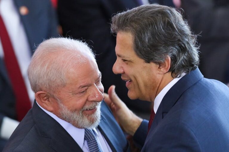 Em sete meses, risco Brasil subiu mais do que outros emergentes