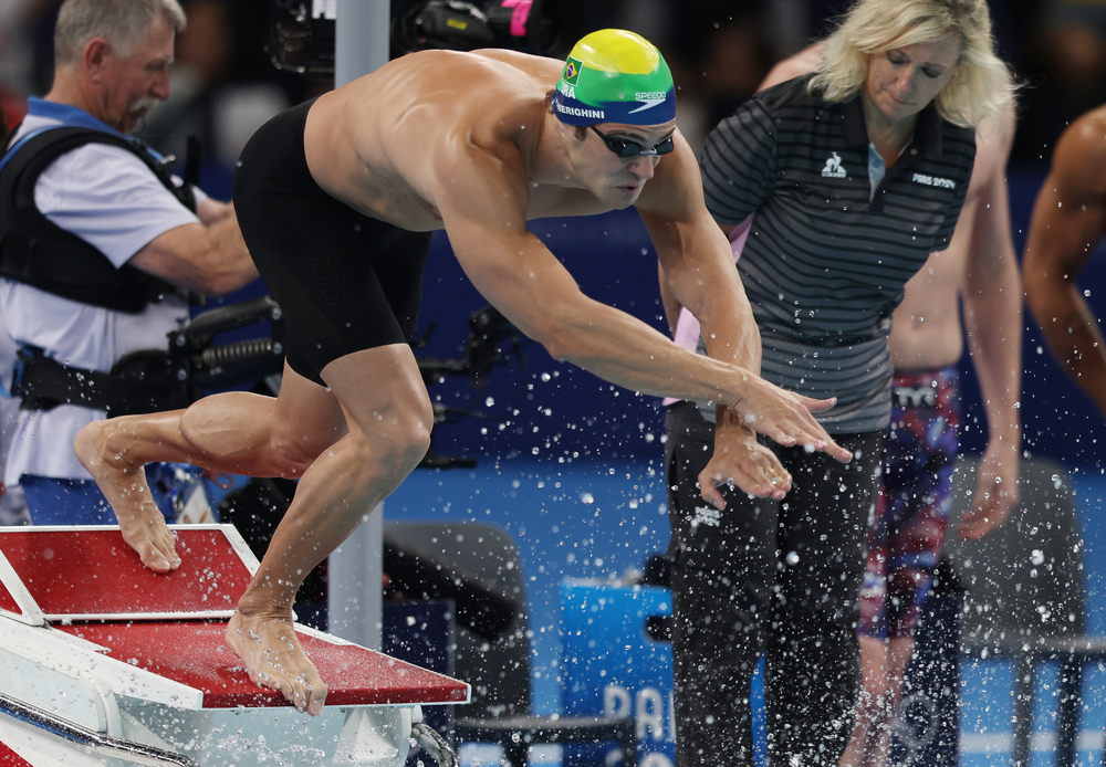 Experiente nadador do Brasil, Marcelo Chierighini comete erro de iniciante nos 100 m livre Experiente nadador do Brasil, Marcelo Chierighini comete erro de iniciante nos 100 m livre