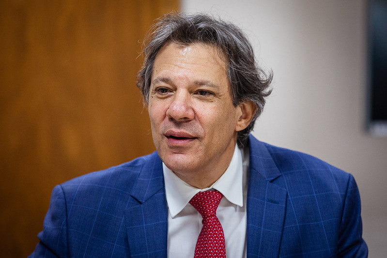 Haddad anuncia corte de R$ 15 bilhões no Orçamento de 2024 Haddad anuncia corte de R$ 15 bilhões no Orçamento de 2024