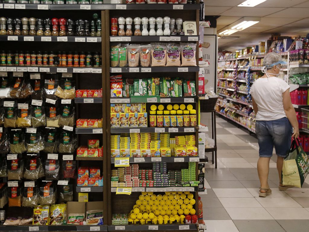 Inflação anualizada atinge 4,23% e se aproxima do teto da meta Inflação anualizada atinge 4,23% e se aproxima do teto da meta
