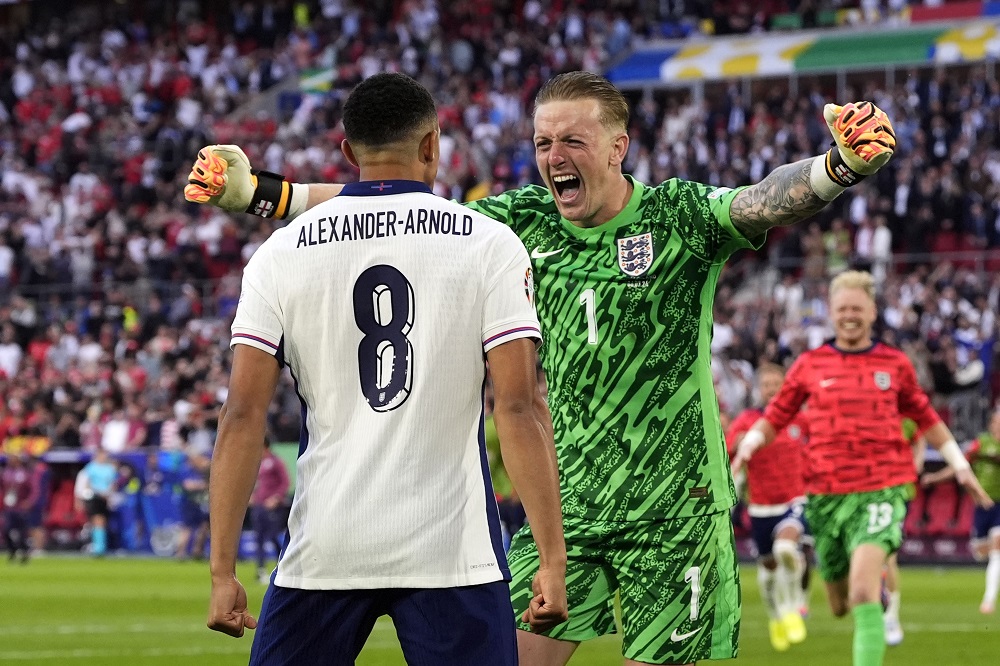 Inglaterra supera a Suíça nos pênaltis e avança às semifinais da Eurocopa Inglaterra supera a Suíça nos pênaltis e avança às semifinais da Eurocopa