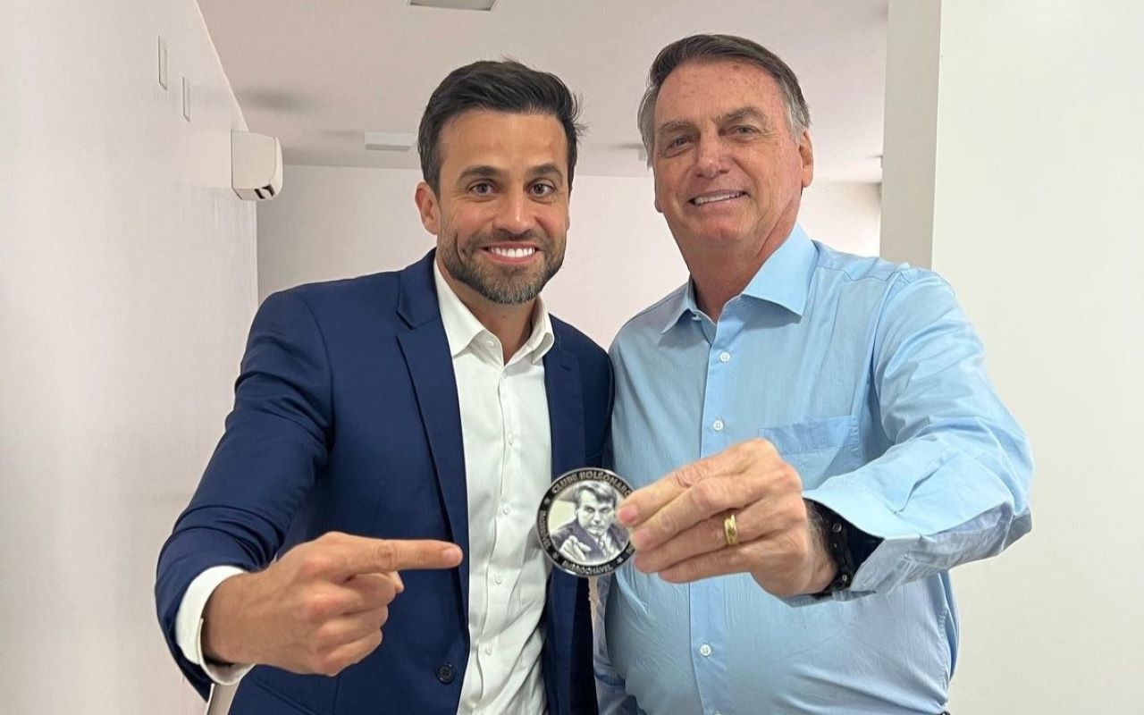 Marçal usa tática “Bolsodoria” e tenta pintar Nunes como esquerdista Marçal usa tática “Bolsodoria” e tenta pintar Nunes como esquerdista