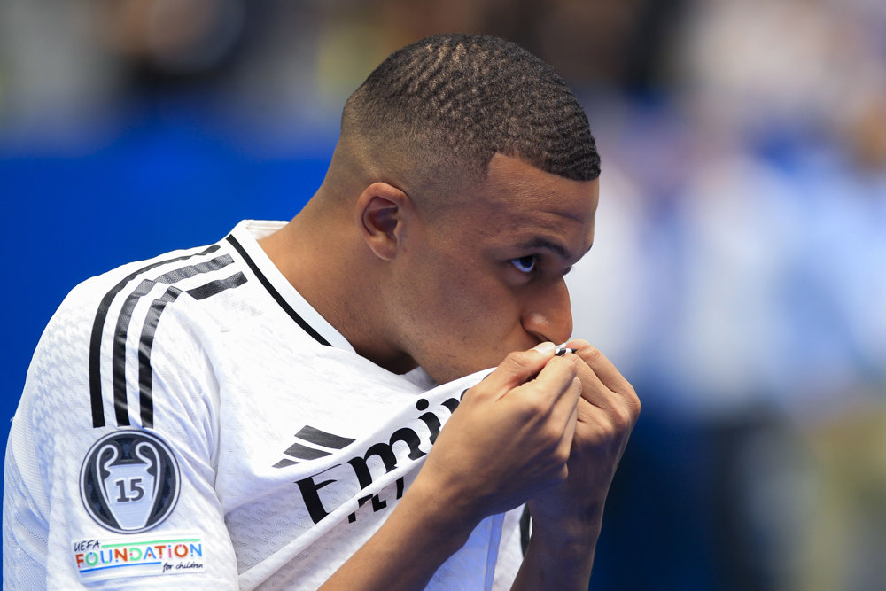 Mbappé supera Cristiano Ronaldo em gols pelo Real Madrid Mbappé supera Cristiano Ronaldo em gols pelo Real Madrid