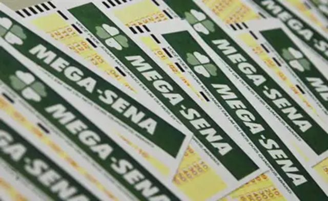 Mega-Sena acumula e deve pagar prêmio de R$ 21 milhões