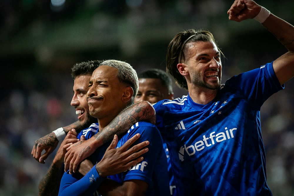 Na estreia de Cássio, Cruzeiro bate o Red Bull Bragantino e mantém 100% de aproveitamento em casa Na estreia de Cássio, Cruzeiro bate o Red Bull Bragantino e mantém 100% de aproveitamento em casa