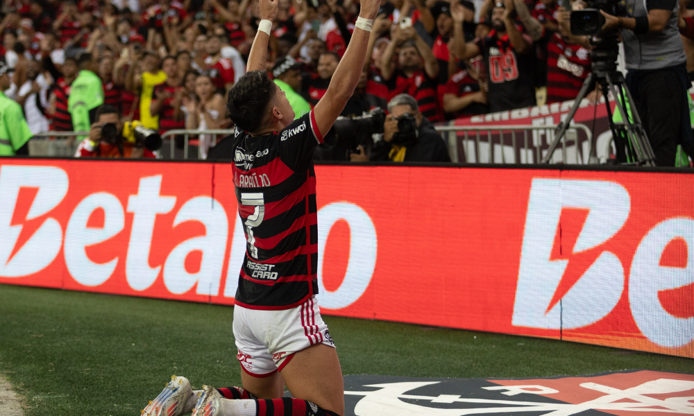 Palmeiras leva 2 do Flamengo e terá de ser o ‘time da virada’ após erro na estratégia de Abel Palmeiras leva 2 do Flamengo e terá de ser o ‘time da virada’ após erro na estratégia de Abel