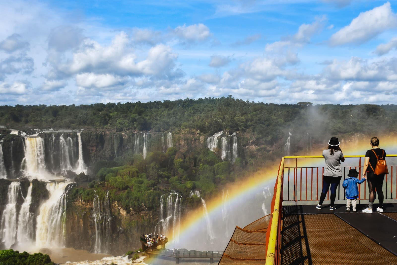 Parque Nacional do Iguaçu recebeu 47 mil estrangeiros em junho Parque Nacional do Iguaçu recebeu 47 mil estrangeiros em junho