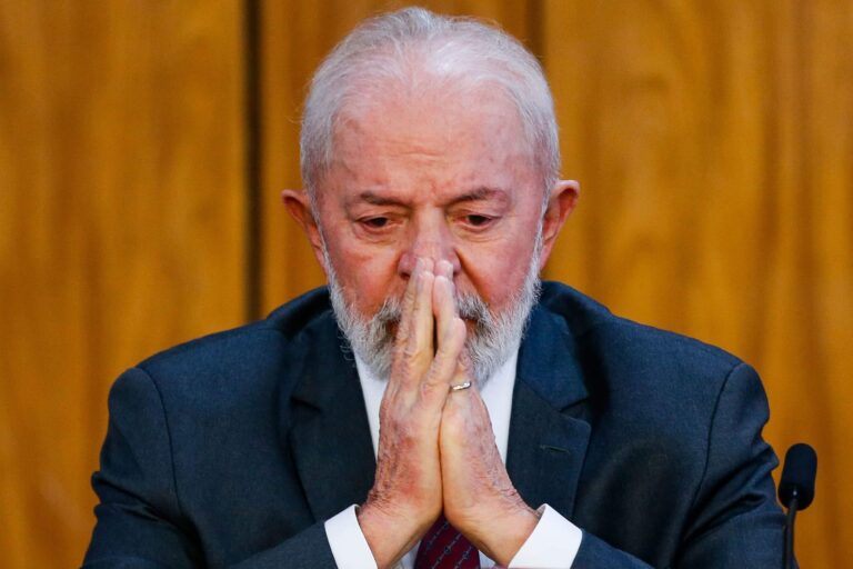 Pesquisas internas motivaram Lula a atacar Banco Central