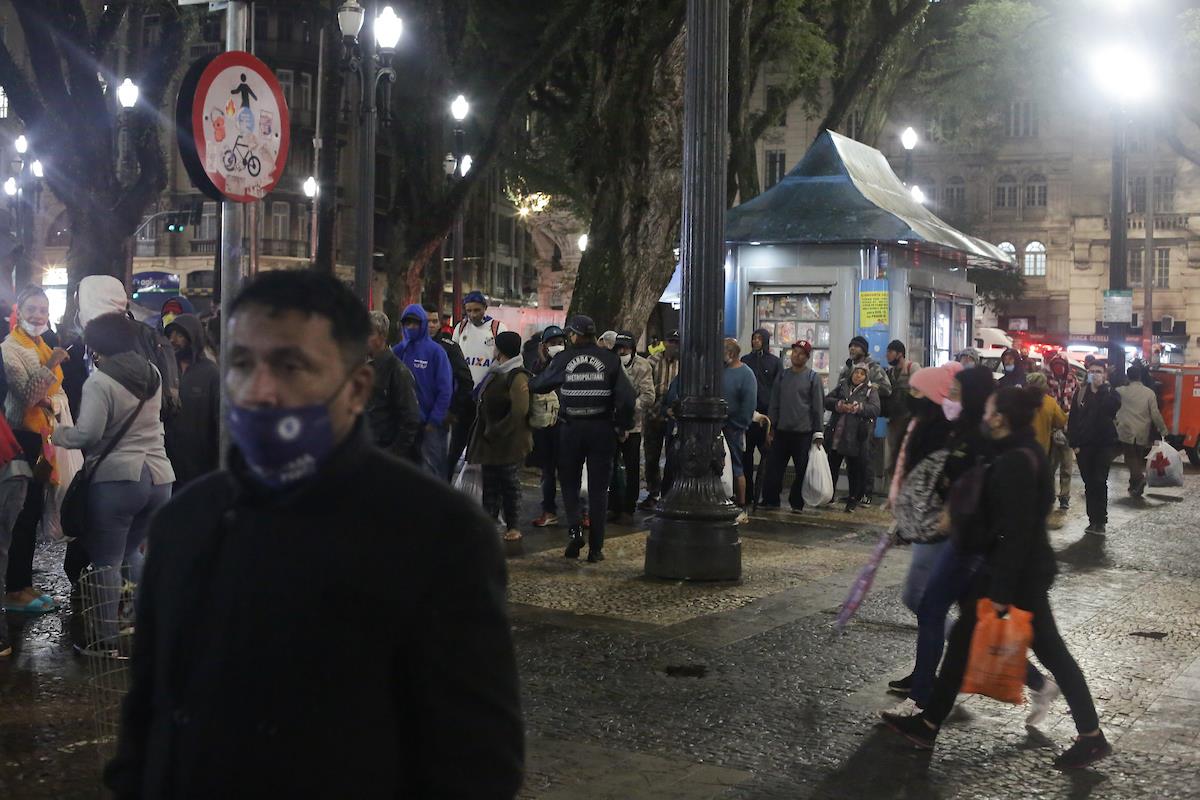 População em situação de rua chega a 80 mil na cidade de SP População em situação de rua chega a 80 mil na cidade de SP