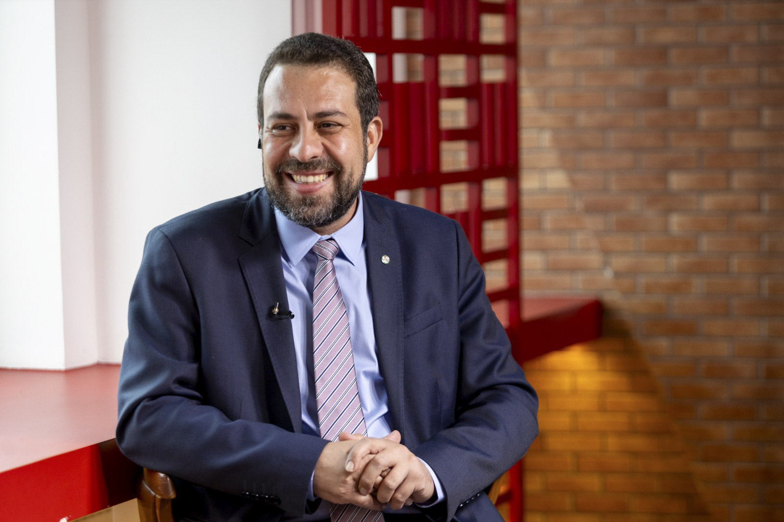 Sem furar bolha da esquerda, Boulos anuncia 8º partido em coligação Sem furar bolha da esquerda, Boulos anuncia 8º partido em coligação