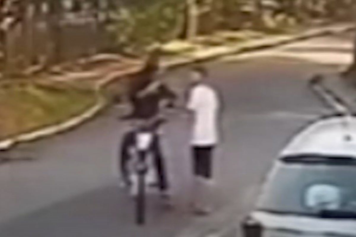 Suspeito de matar adolescente após assalto no Capão Redondo se entrega Suspeito de matar adolescente após assalto no Capão Redondo se entrega