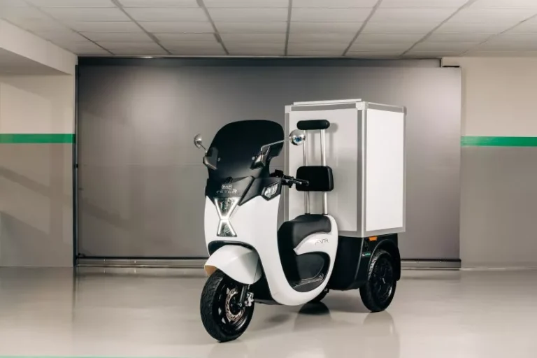 Triciclo elétrico da Fever é opção para entregas de última milha
