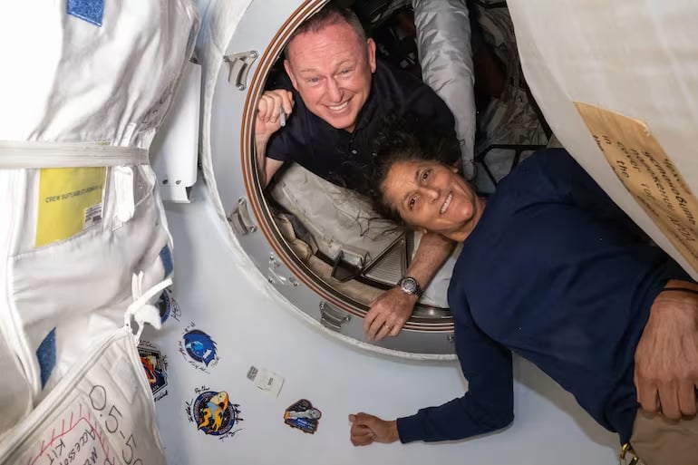 Astronautas da Nasa estão ‘presos’ no espaço há quase 3 meses Astronautas da Nasa estão ‘presos’ no espaço há quase 3 meses