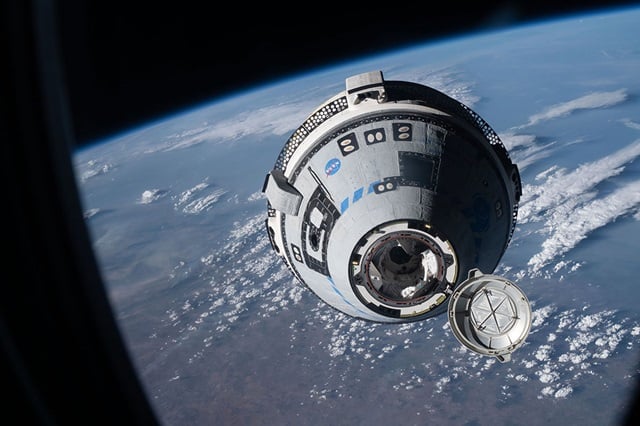 Astronautas ‘presos’ em estação espacial só retornam em 2025