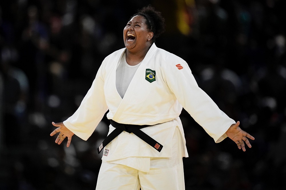 Beatriz Souza conquista primeiro ouro do Brasil nas Olimpíadas Beatriz Souza conquista primeiro ouro do Brasil nas Olimpíadas