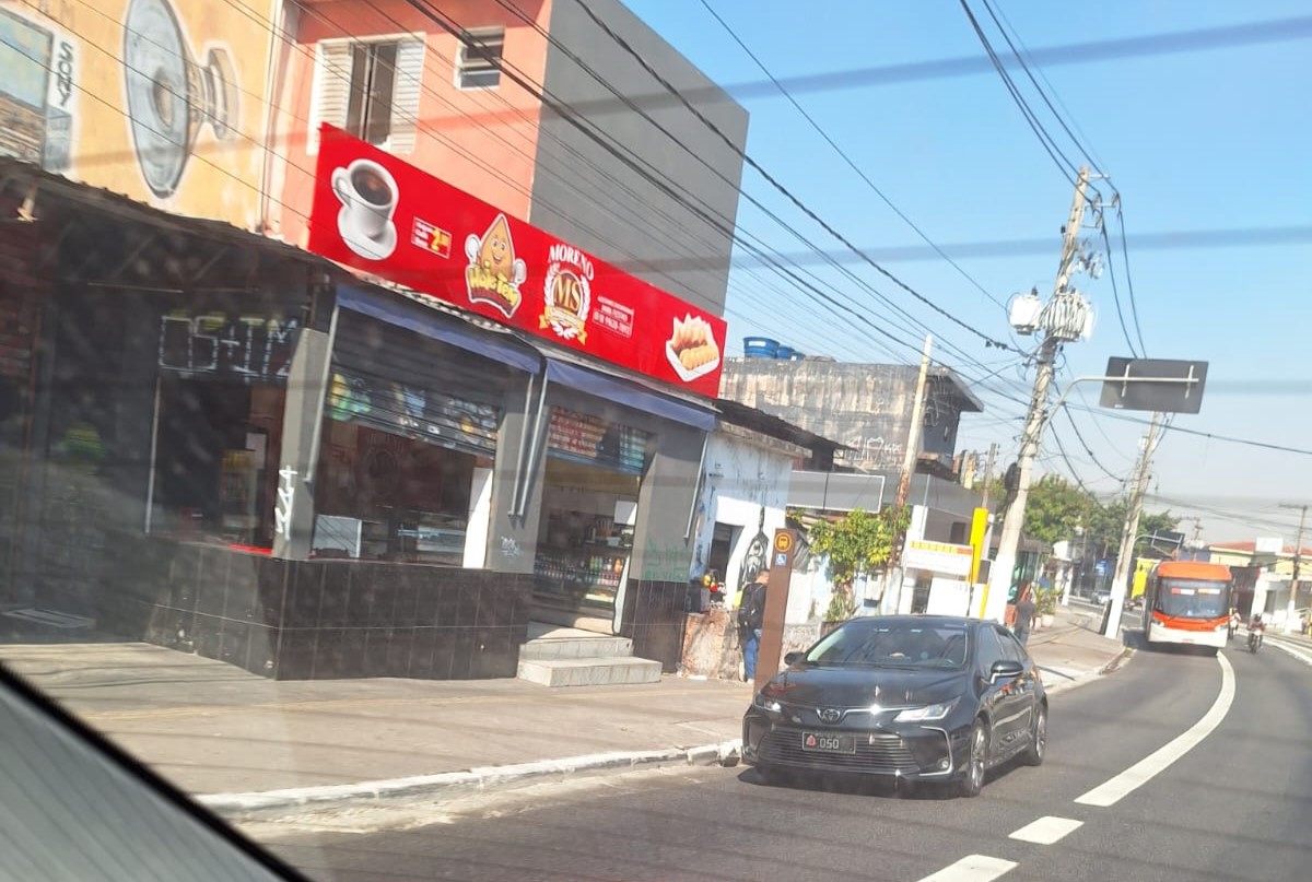 Carro oficial do PSol é visto deixando ato de campanha de Boulos Carro oficial do PSol é visto deixando ato de campanha de Boulos