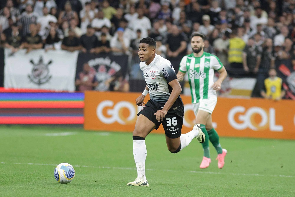 Com dois jogadores a mais, Corinthians apenas empata com o Juventude em Itaquera e sai de campo ameaçado Com dois jogadores a mais, Corinthians apenas empata com o Juventude em Itaquera e sai de campo ameaçado