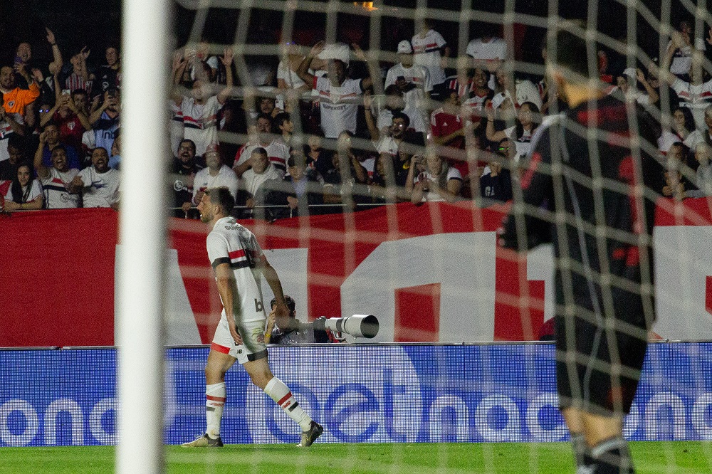 Com recorde de público no Morumbi em 2024, São Paulo vence o Flamengo com gol de Calleri Com recorde de público no Morumbi em 2024, São Paulo vence o Flamengo com gol de Calleri