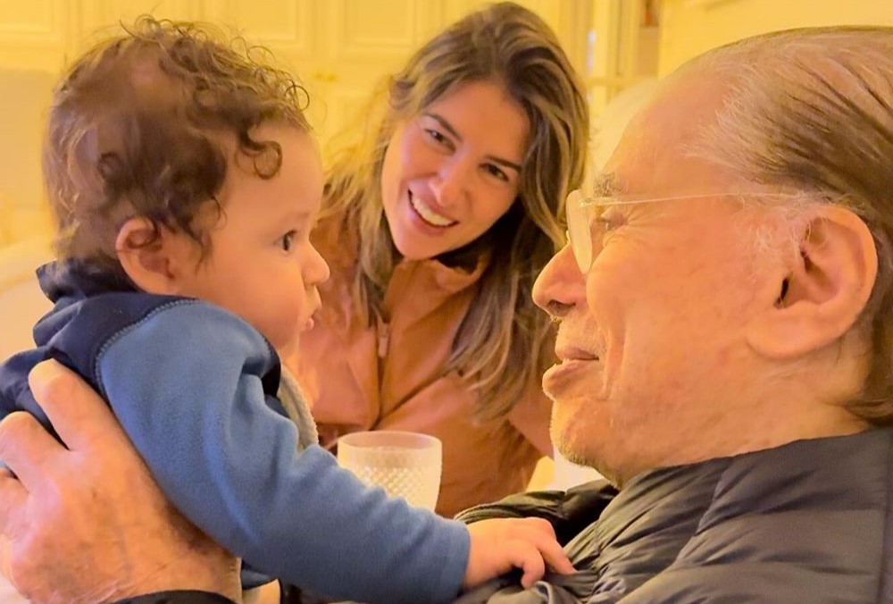 Genro de Silvio Santos, Alexandre Pato compartilha vídeo inédito do apresentador com o neto Benjamin Genro de Silvio Santos, Alexandre Pato compartilha vídeo inédito do apresentador com o neto Benjamin
