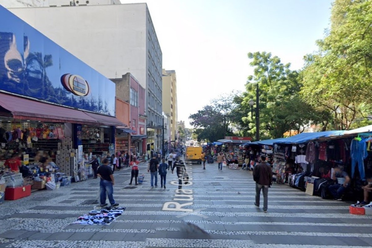 Homem em situação de rua morre após sofrer mal súbito no centro de SP Homem em situação de rua morre após sofrer mal súbito no centro de SP