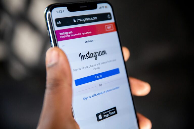 Instagram passa a permitir até 20 fotos e vídeos em carrossel