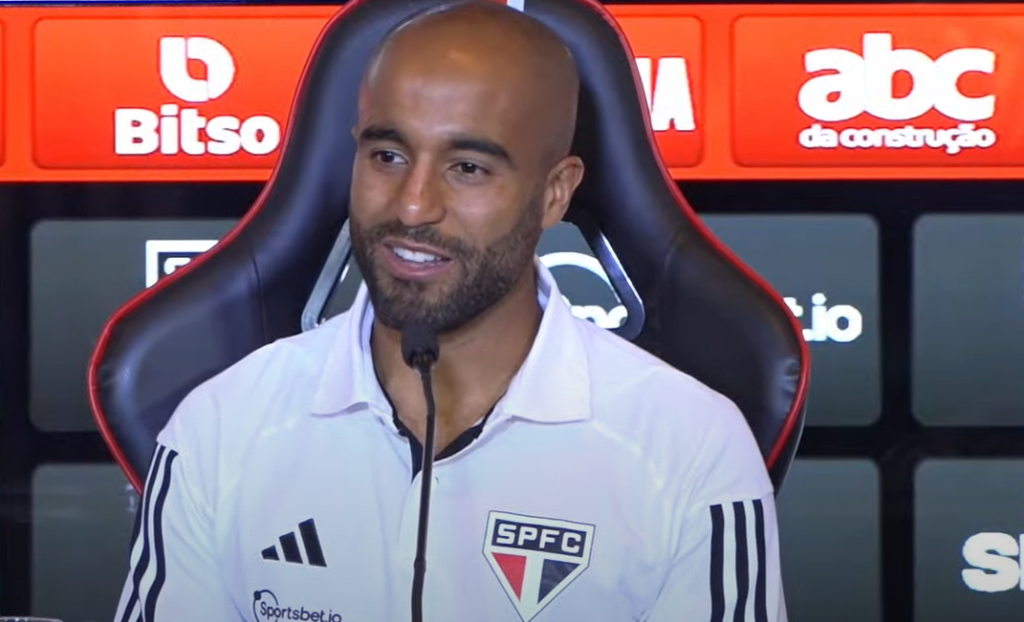 Lucas Moura é convocado para seleção brasileira após Savinho ser cortado por problemas clínicos Lucas Moura é convocado para seleção brasileira após Savinho ser cortado por problemas clínicos