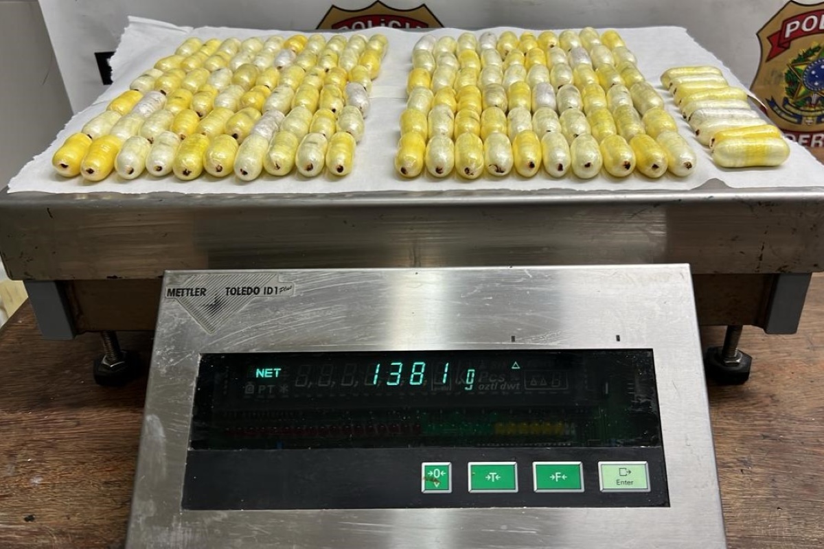 PF prende suspeitos de recrutar mulas que levariam cocaína para Europa PF prende suspeitos de recrutar mulas que levariam cocaína para Europa