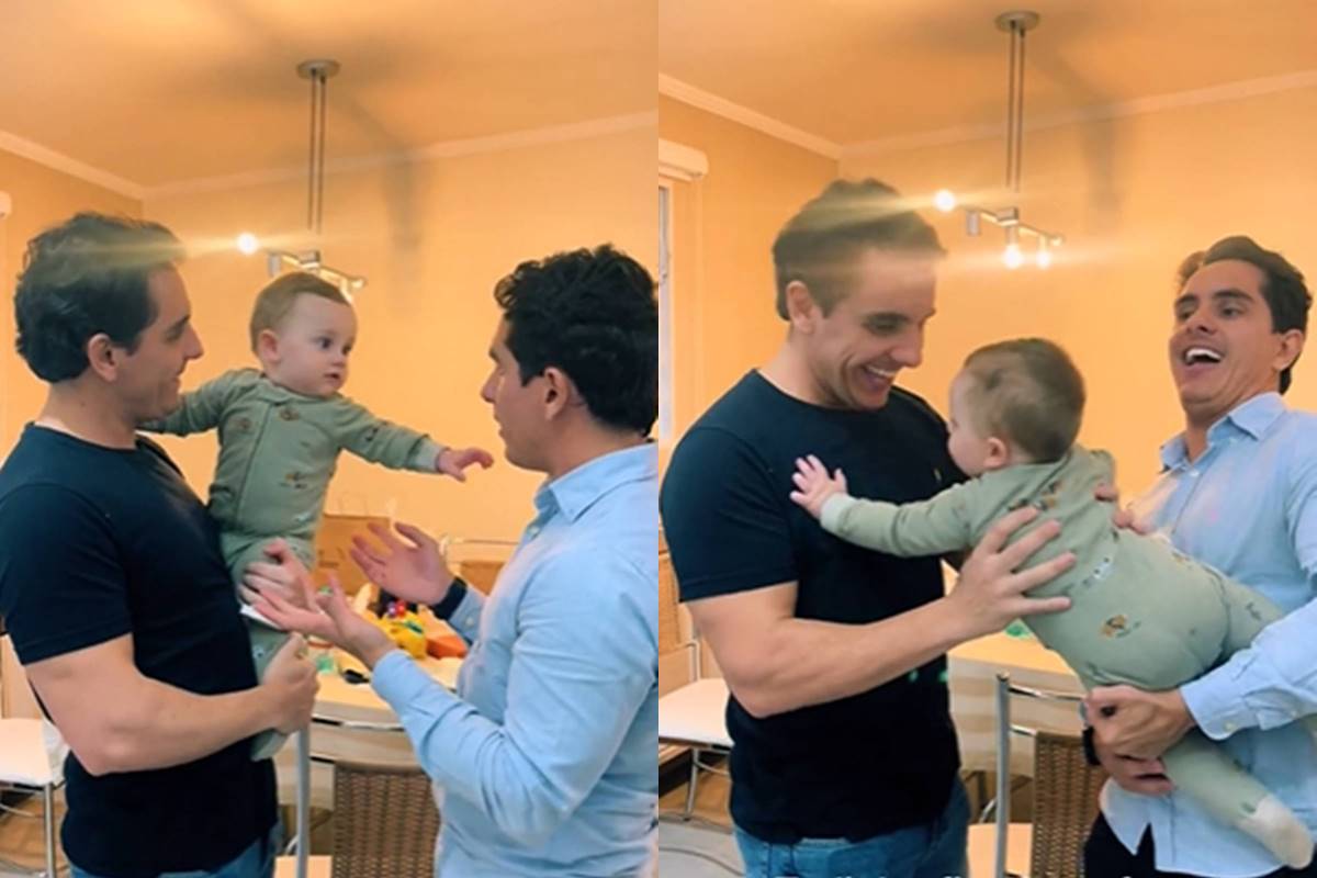 Quem é meu papai? Bebê fica confuso ao ver pai e tio gêmeos juntos Quem é meu papai? Bebê fica confuso ao ver pai e tio gêmeos juntos