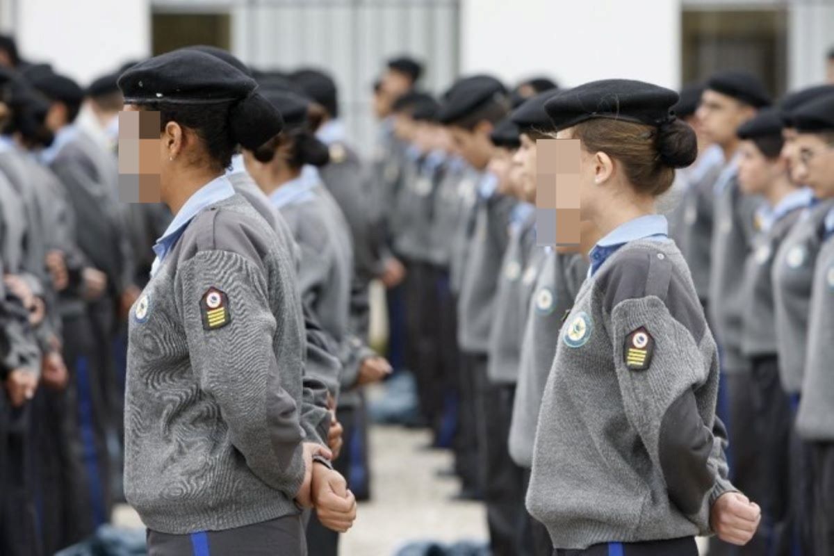 Reuniões sobre escola cívico-militar têm briga de pais e BO na polícia Reuniões sobre escola cívico-militar têm briga de pais e BO na polícia