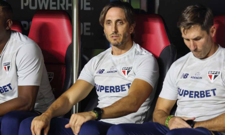 Zubeldía foca na Libertadores após ‘preservar’ titulares do São Paulo no Brasileirão