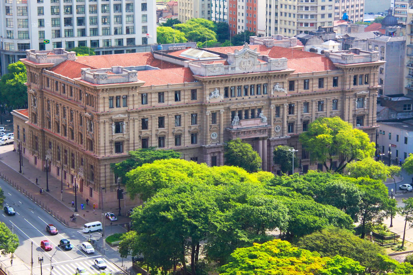 diretores devem ressarcir prejuízo de R$ 3 bilhões diretores devem ressarcir prejuízo de R$ 3 bilhões