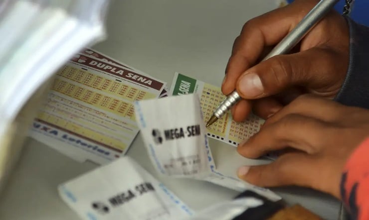 prêmio acumula e vai a R$ 43 milhões