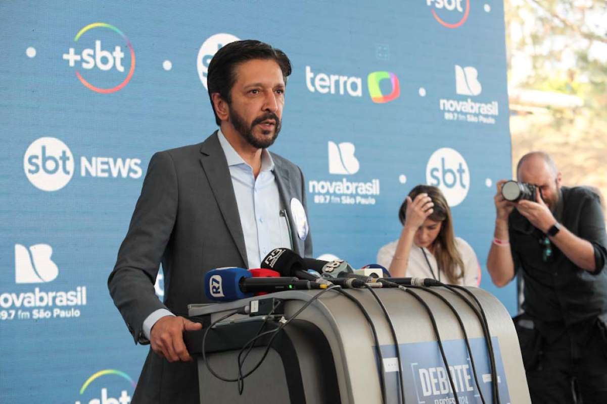 Alvo de protesto, Nunes explica ausência em debate: “Vão ter outros” Alvo de protesto, Nunes explica ausência em debate: “Vão ter outros”
