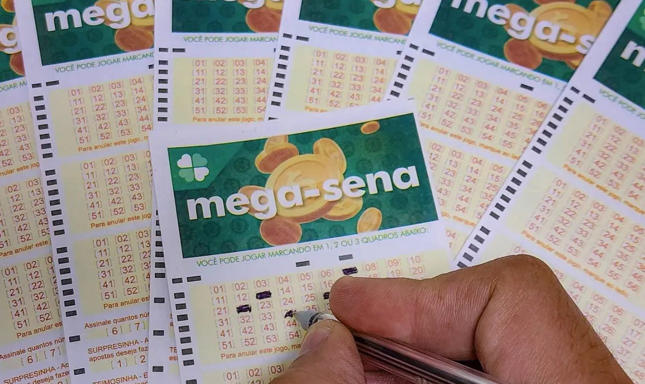 Aposta de Timbaúba (PE) ganha sozinha prêmio de R$ 81 milhões na Mega-Sena Aposta de Timbaúba (PE) ganha sozinha prêmio de R$ 81 milhões na Mega-Sena